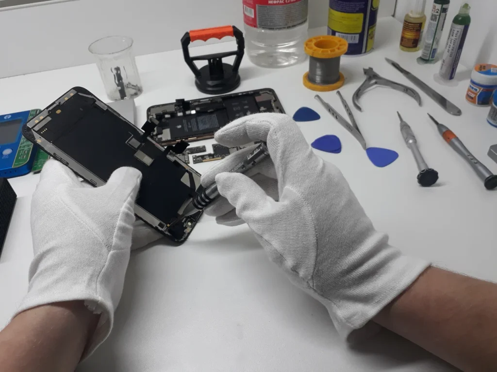 O que fazer quando inchar a bateria do smartphone Samsung?